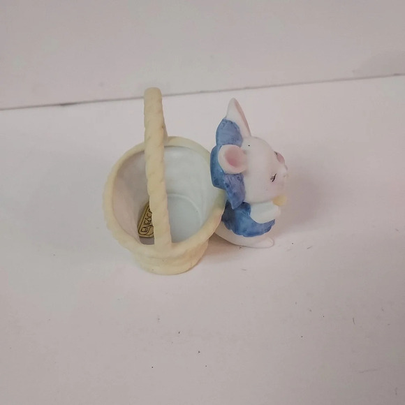 Vintage 1982 Enesco Bunny With Easter Basket Porcelain Bisque Figurine - Picture 7 of 10